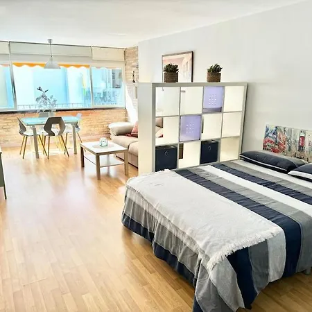 Precioso Estudio A 20 Metros De La Playa * פואנגירולה