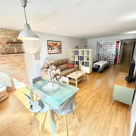 Precioso Estudio A 20 Metros De La Playa * فوينخيرولا